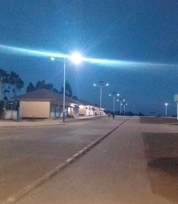 满城区非洲科特迪瓦太阳能路灯工程